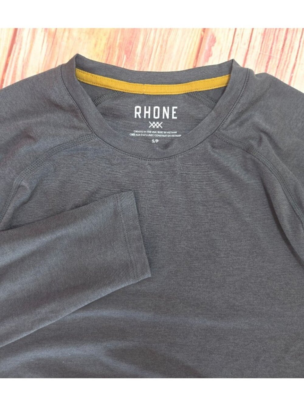 Rhone Mens Gray Long Sleeve Performance Shirt Small Lightweight & Breathable